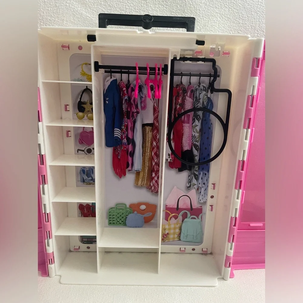 Barbie compact pink